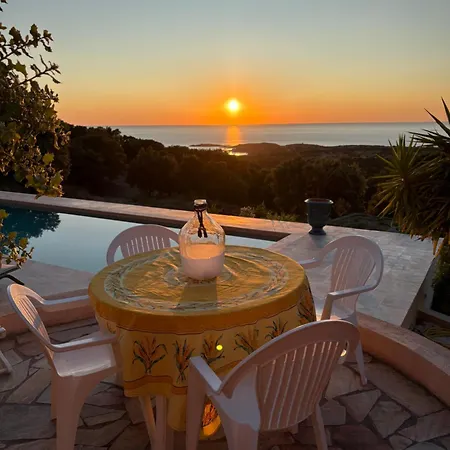 Villa Elegance & Calme Absolu Avec Piscine Et Vue Lumio (Corsica)